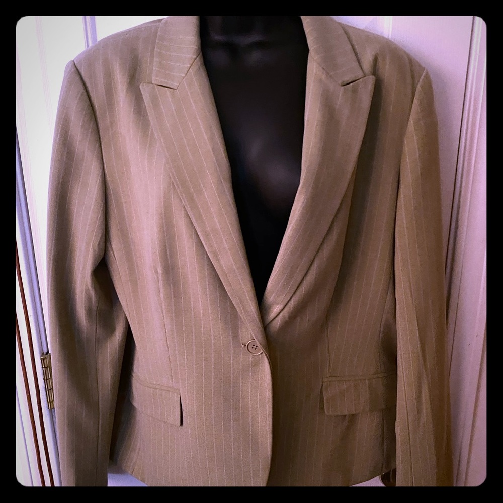 NY&CO Tan pin stripe blazer